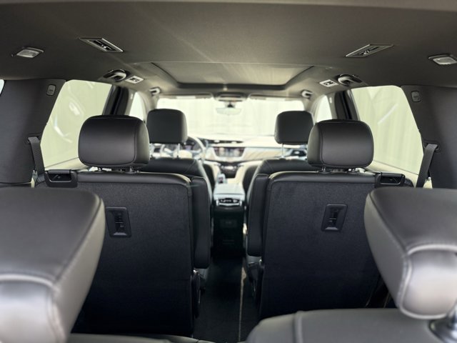 Vehicle image 12 of 17