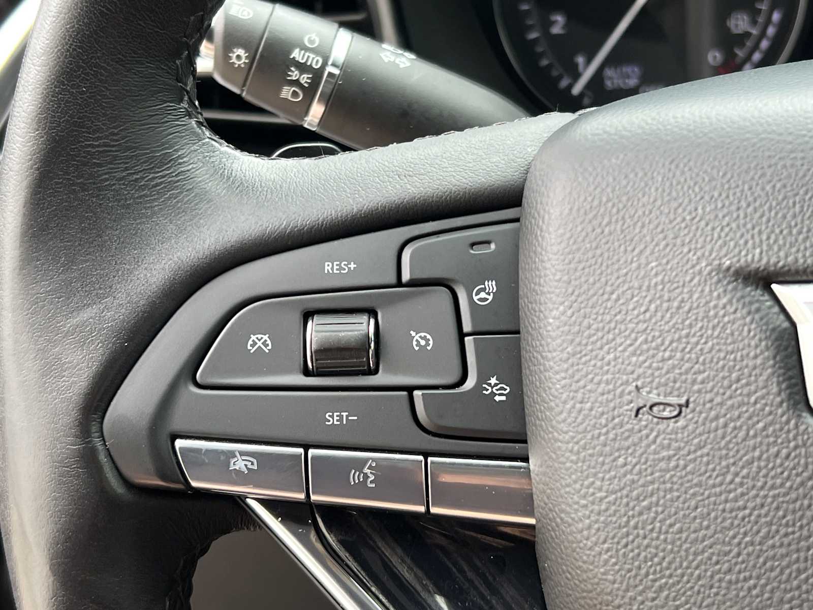 Vehicle image 17 of 35