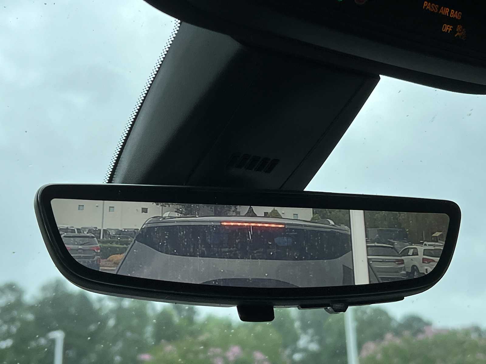 Vehicle image 25 of 35