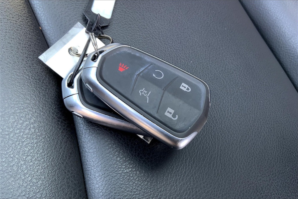 Vehicle image 28 of 38