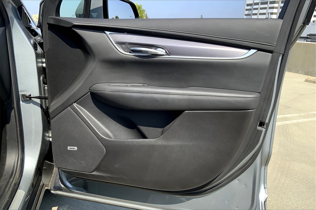 Vehicle image 24 of 38