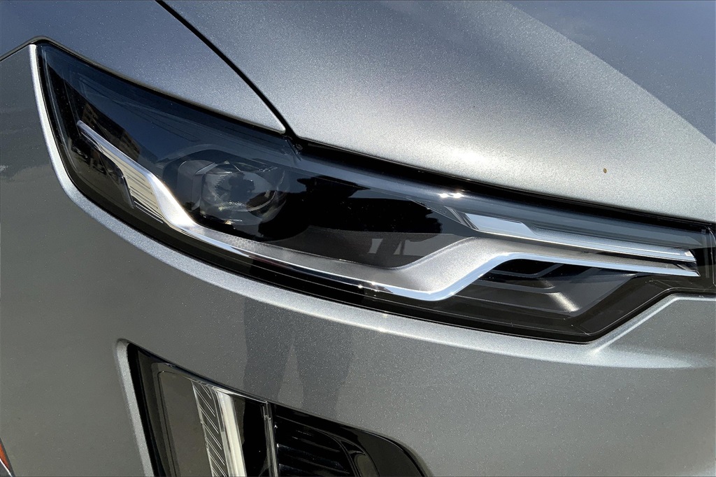 Vehicle image 25 of 38