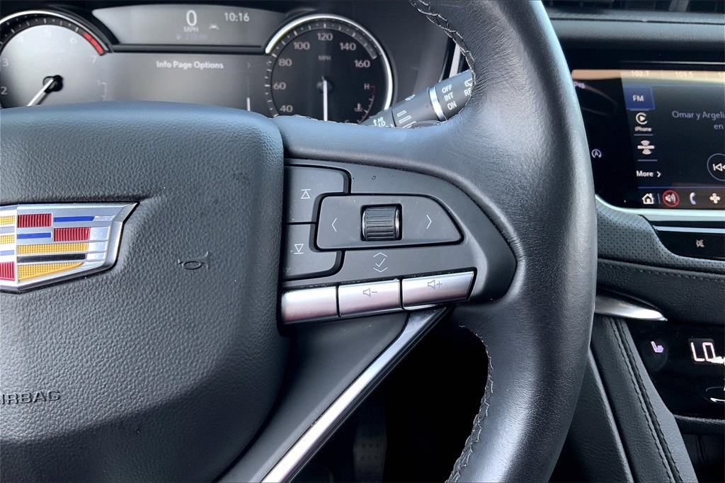 Vehicle image 17 of 38