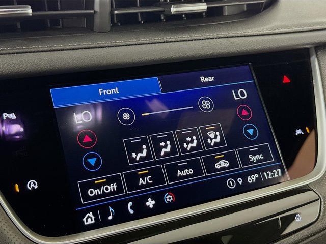 2024 Cadillac XT6 FWD Luxury Image 22 of 36