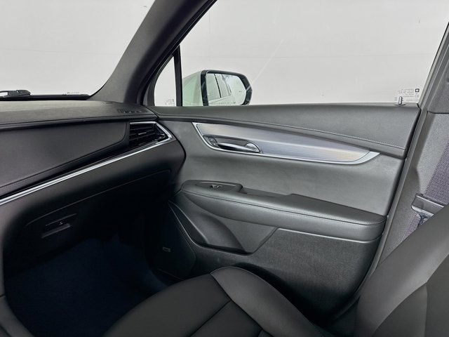 2024 Cadillac XT6 FWD Luxury Image 34 of 36