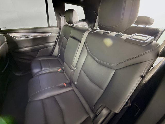 2024 Cadillac XT6 FWD Luxury Image 11 of 36