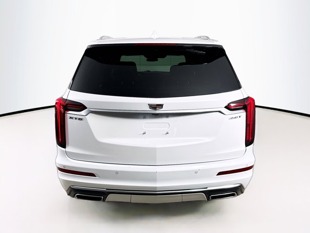 2024 Cadillac XT6 FWD Luxury Image 6 of 36