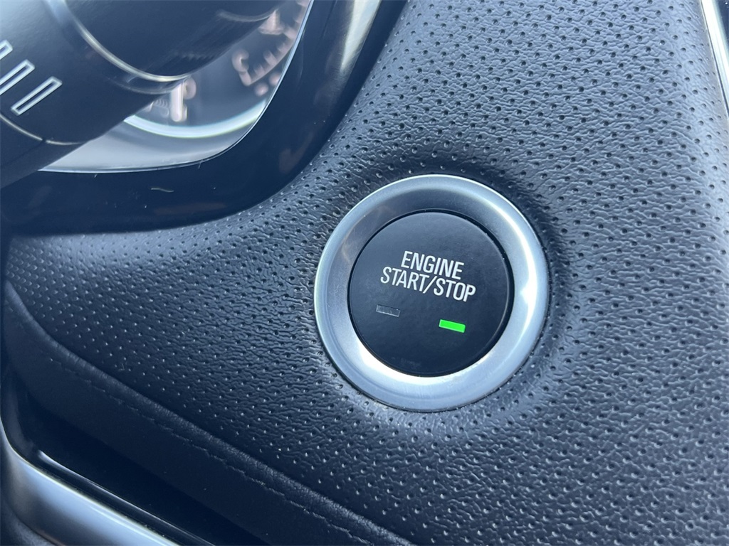 Vehicle image 28 of 35