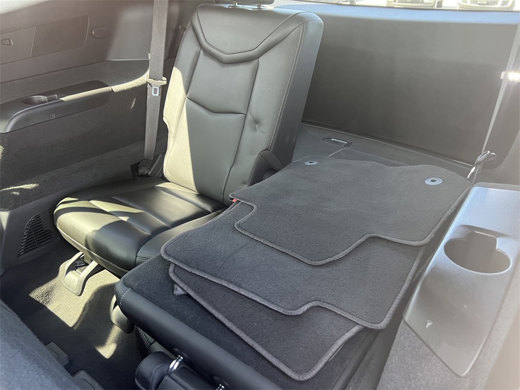 Vehicle image 15 of 35