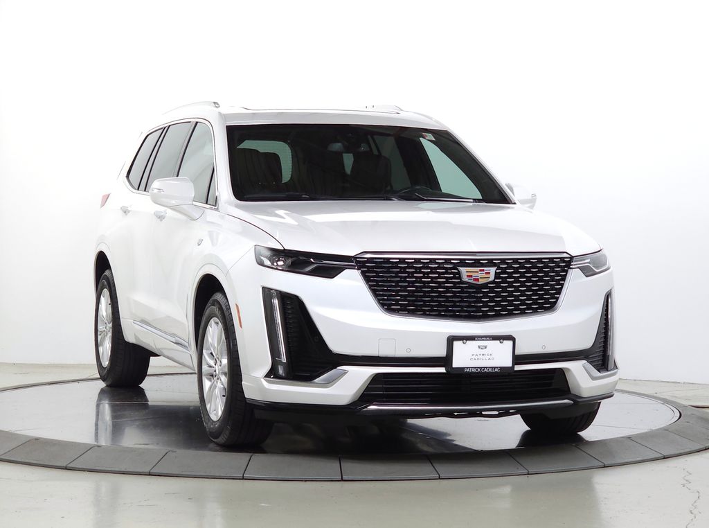 2024 Cadillac XT6 AWD Luxury Image 3 of 33