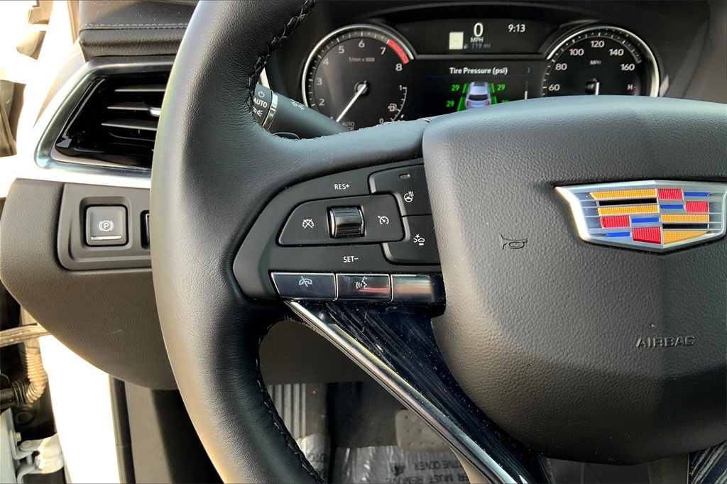 Vehicle image 23 of 35