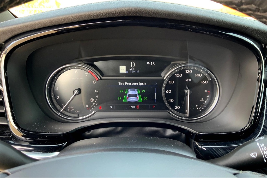 Vehicle image 25 of 35
