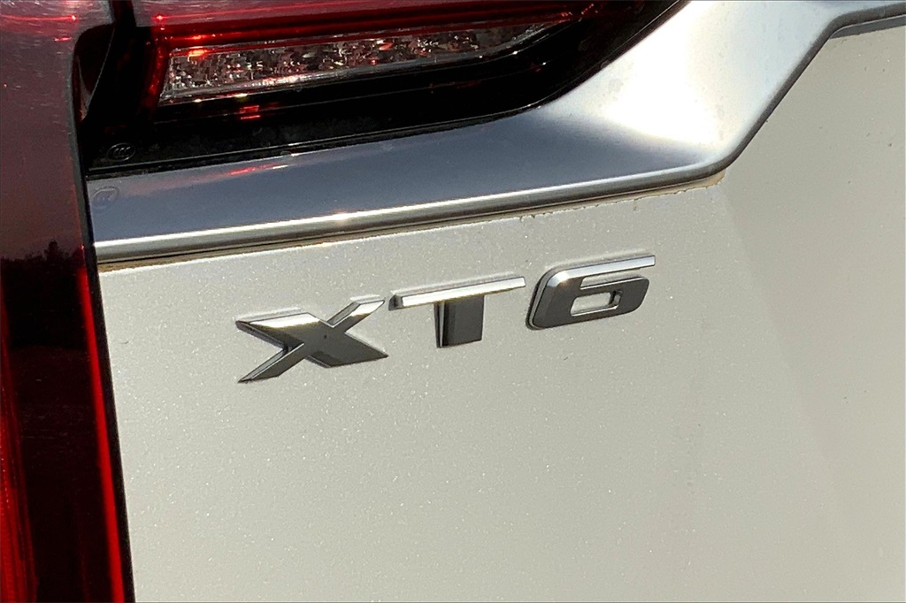 Vehicle image 16 of 35