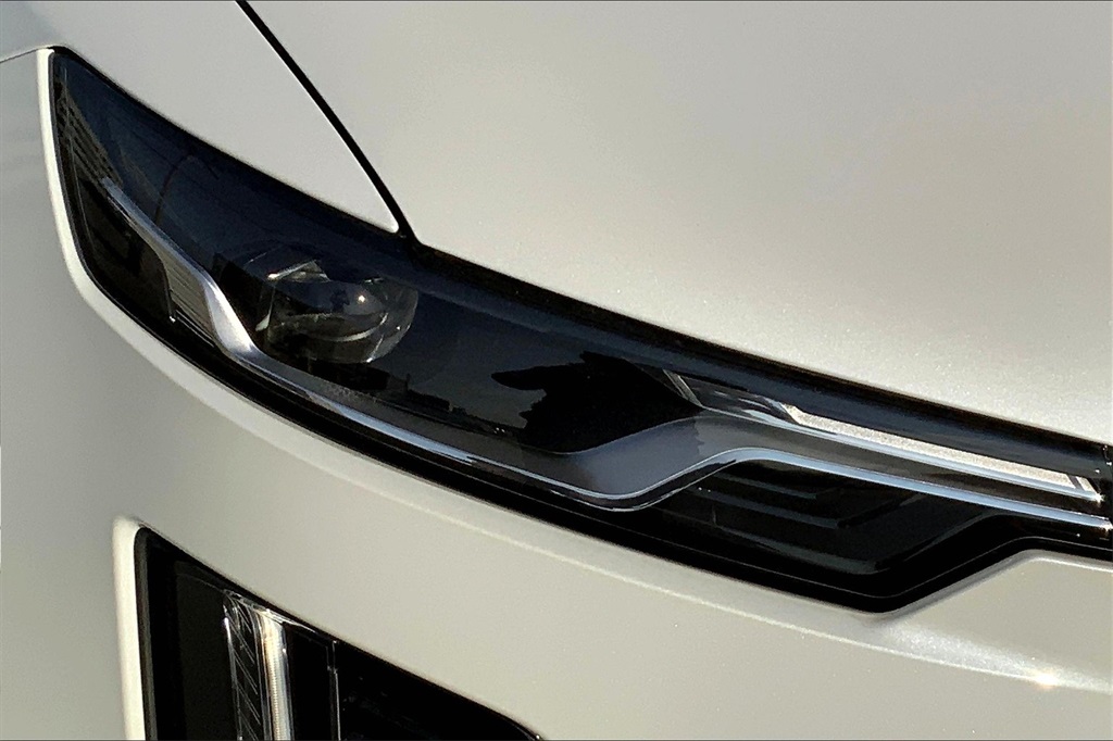 Vehicle image 14 of 35