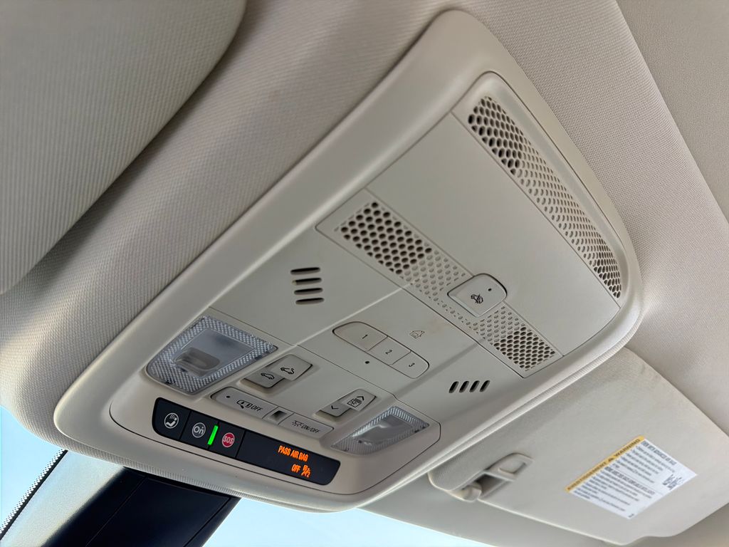 2024 Cadillac XT6 Premium Luxury Image 40 of 45