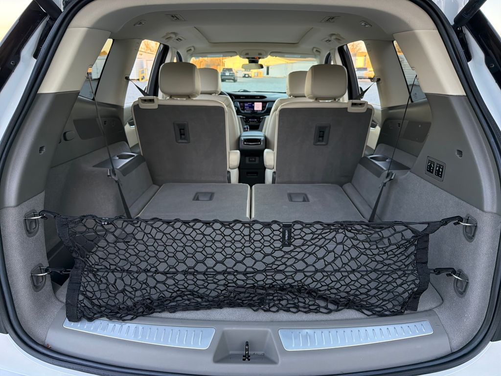 2024 Cadillac XT6 Premium Luxury Image 9 of 45