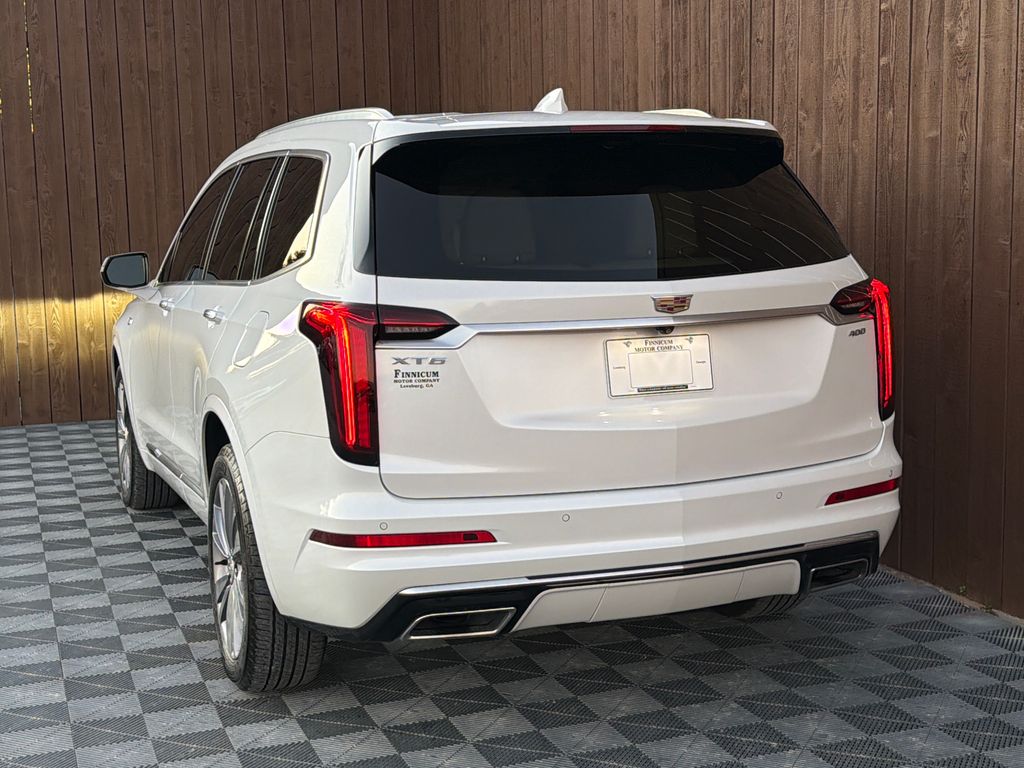 2024 Cadillac XT6 Premium Luxury Image 12 of 45