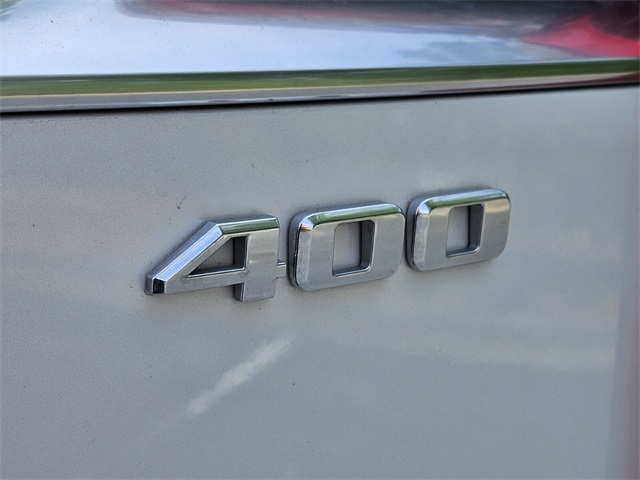 Vehicle image 19 of 32
