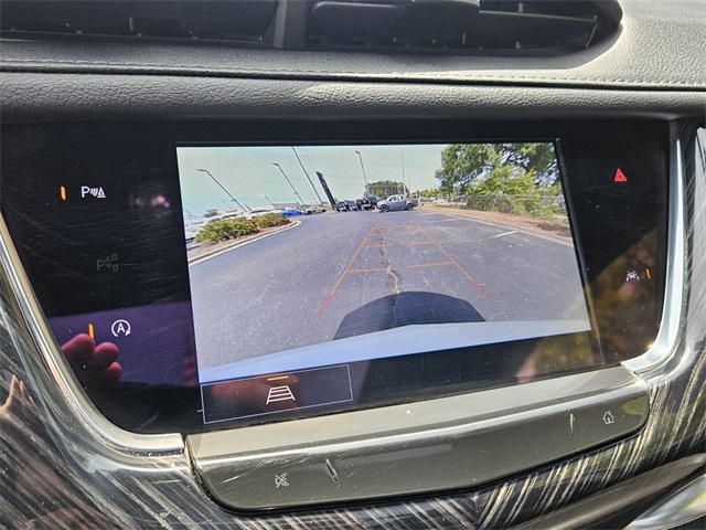 Vehicle image 26 of 32