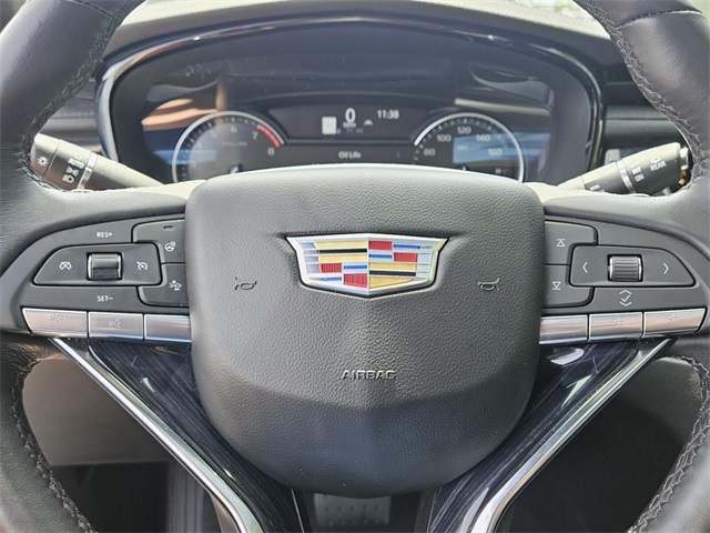 Vehicle image 27 of 32