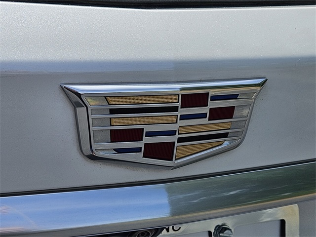 Vehicle image 18 of 32