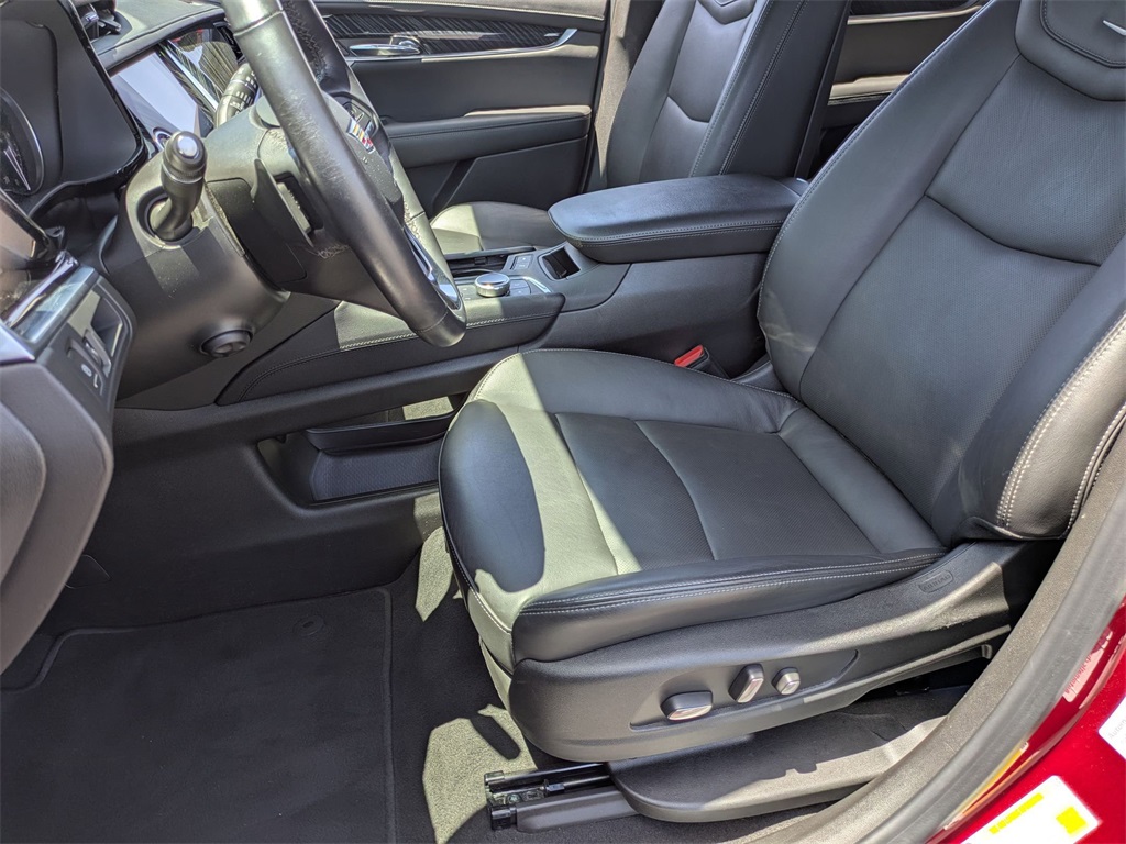 Vehicle image 16 of 31