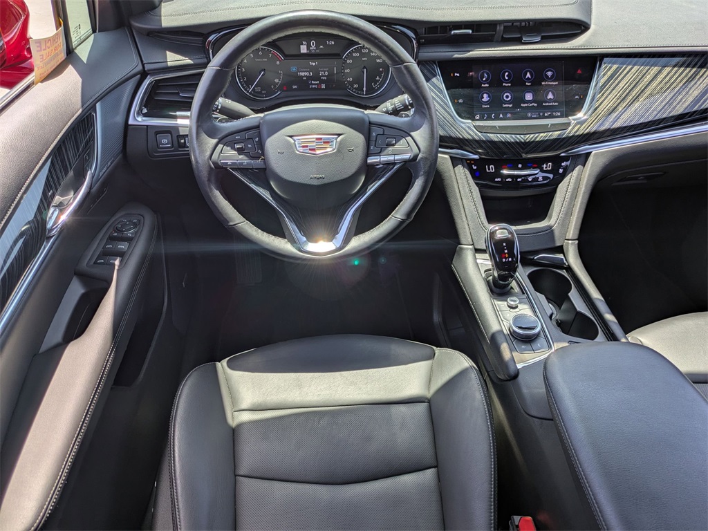 Vehicle image 25 of 31