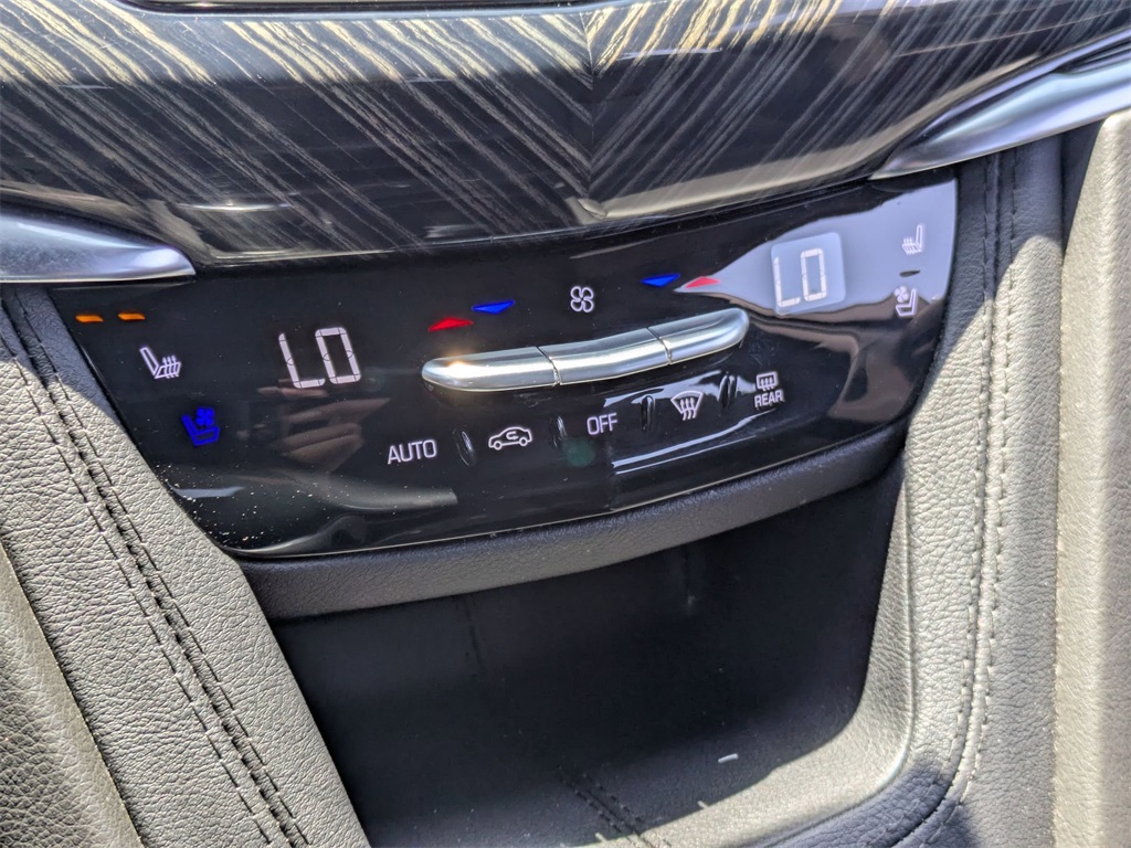 Vehicle image 22 of 31