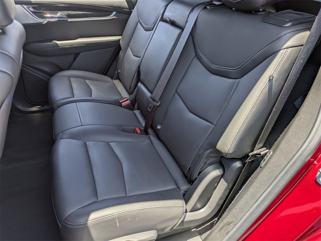 Vehicle image 27 of 31