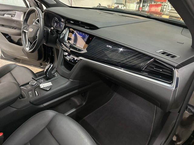 Vehicle image 20 of 32