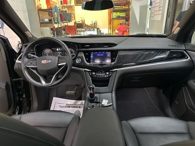 Vehicle image 19 of 32