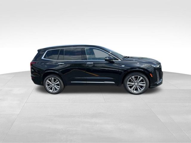 Vehicle image 4 of 32