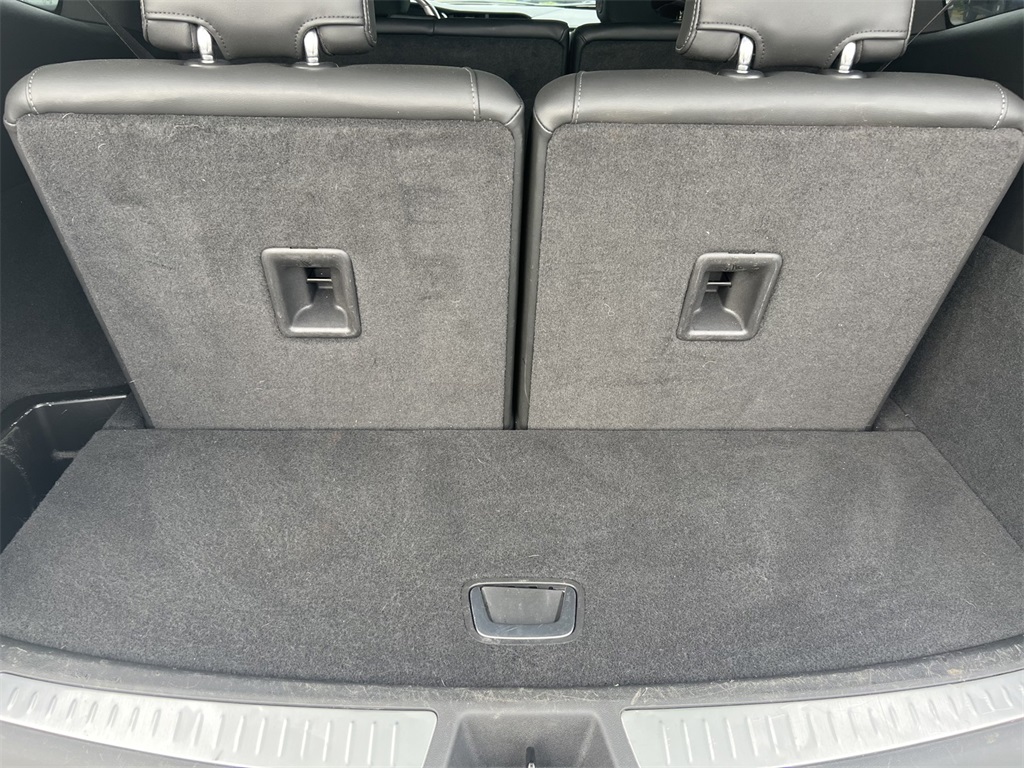 Vehicle image 16 of 31