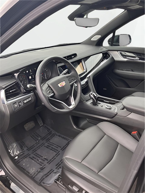 Vehicle image 12 of 19