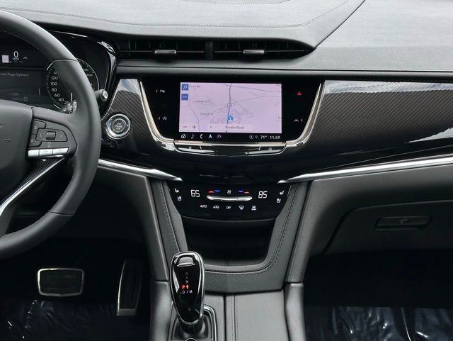 Vehicle image 7 of 42