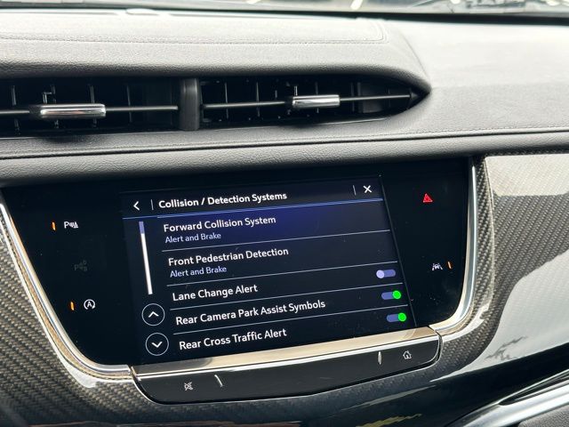 Vehicle image 22 of 42