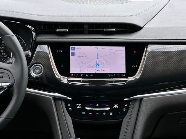 Vehicle image 8 of 42