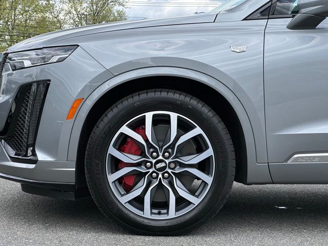 Vehicle image 41 of 42