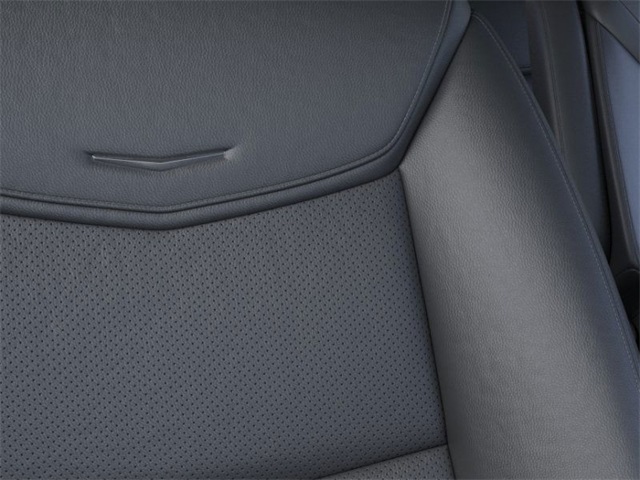 Vehicle image 21 of 24