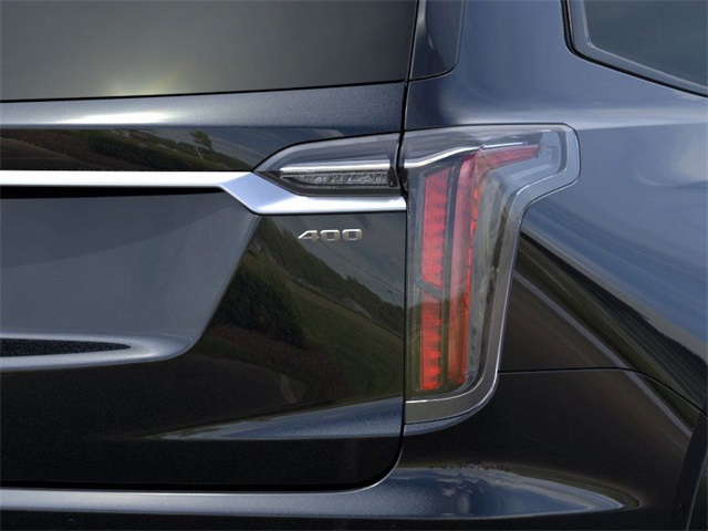 Vehicle image 11 of 24