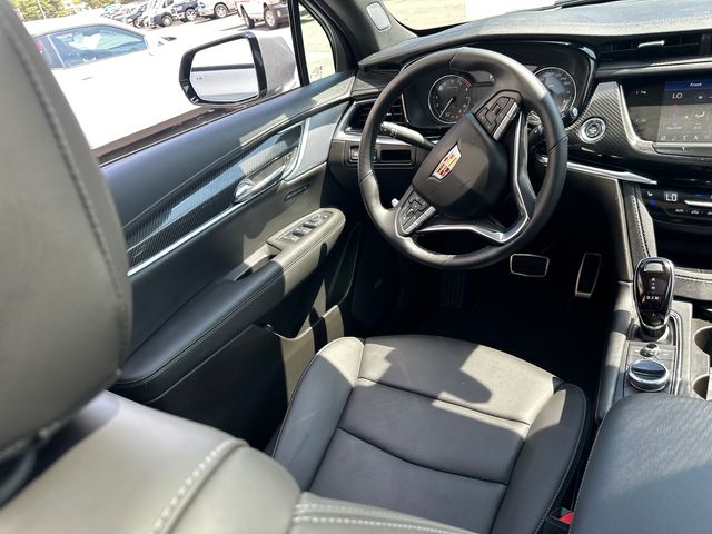 Vehicle image 17 of 30