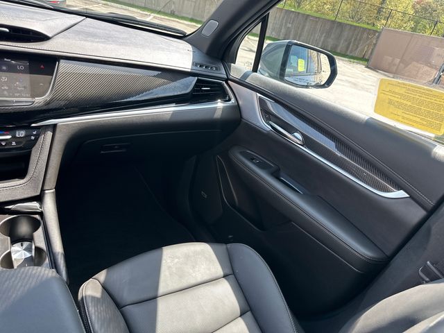 Vehicle image 18 of 30