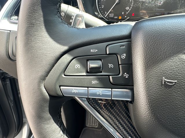 Vehicle image 23 of 30