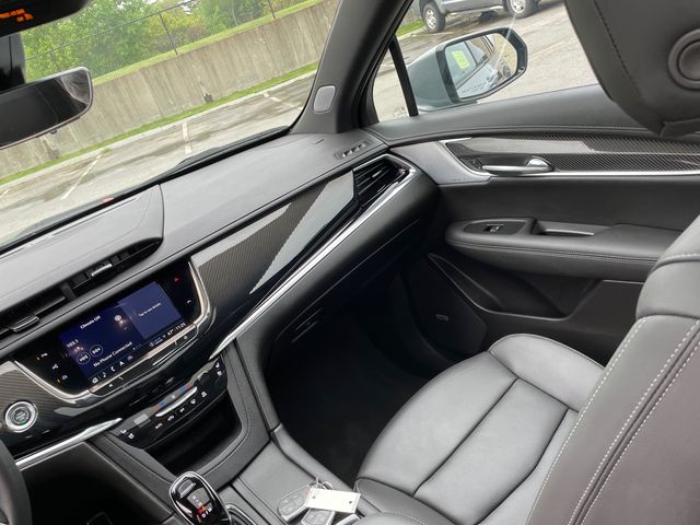 Vehicle image 24 of 45