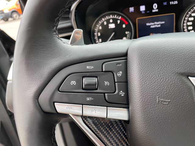 Vehicle image 31 of 45
