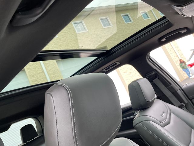 Vehicle image 43 of 45