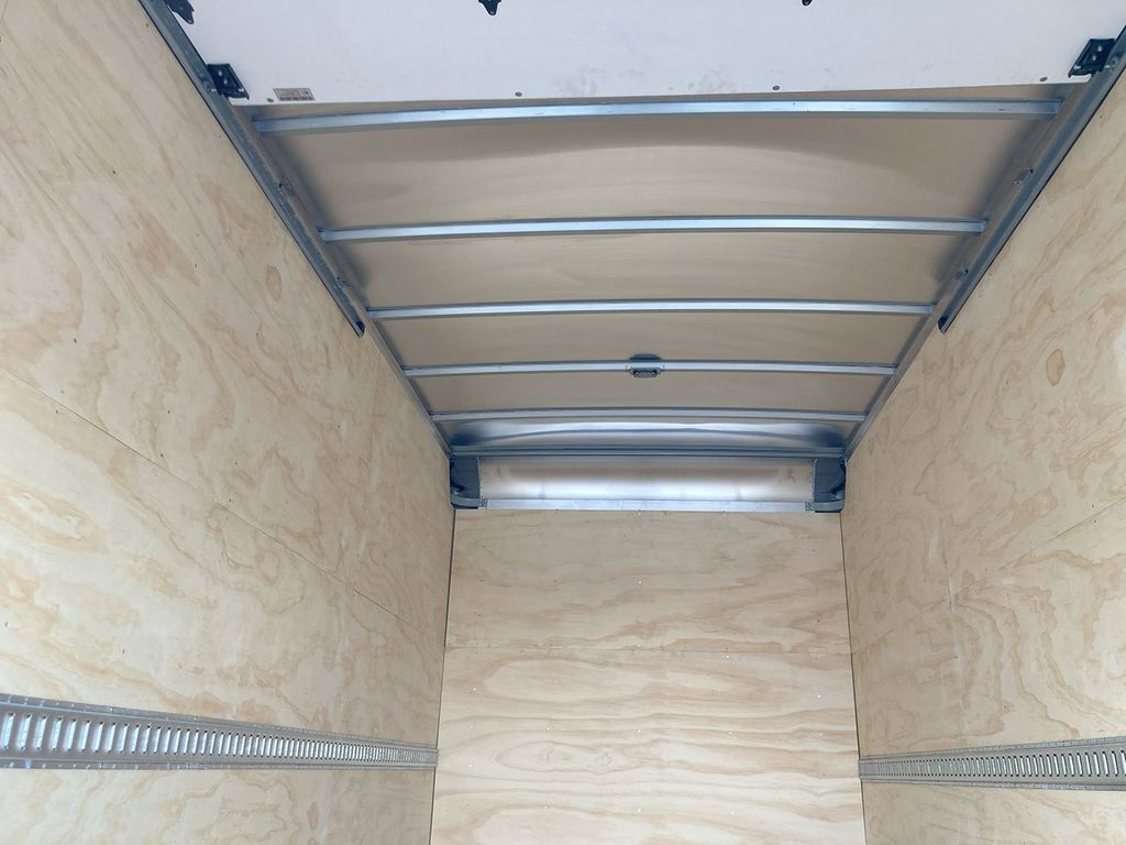 2024 Chevrolet 4500 HG LCF Gas Base Image 13 of 25