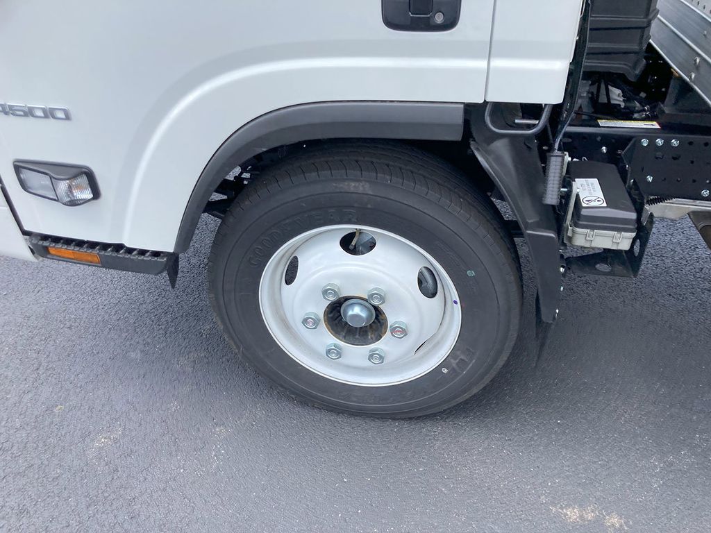 2024 Chevrolet 4500 HG LCF Gas Base Image 11 of 25