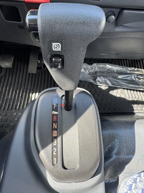 2024 Chevrolet 4500 HG LCF Gas Base Image 14 of 18