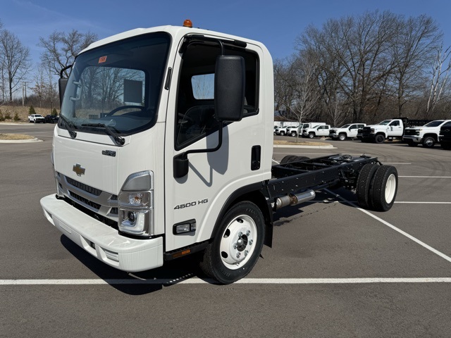 2024 Chevrolet 4500 HG LCF Gas Base Image 1 of 18